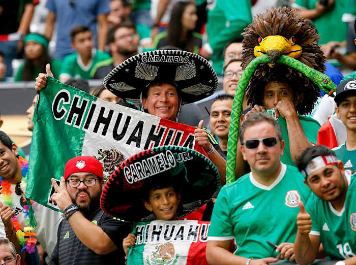 Mexico-fans-045621bd08d64f4b9f7beae6e1891c3e-0.jpg